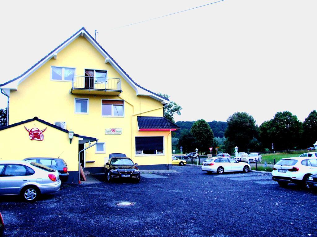 Touch Down Motel Lohmar Exteriér fotografie